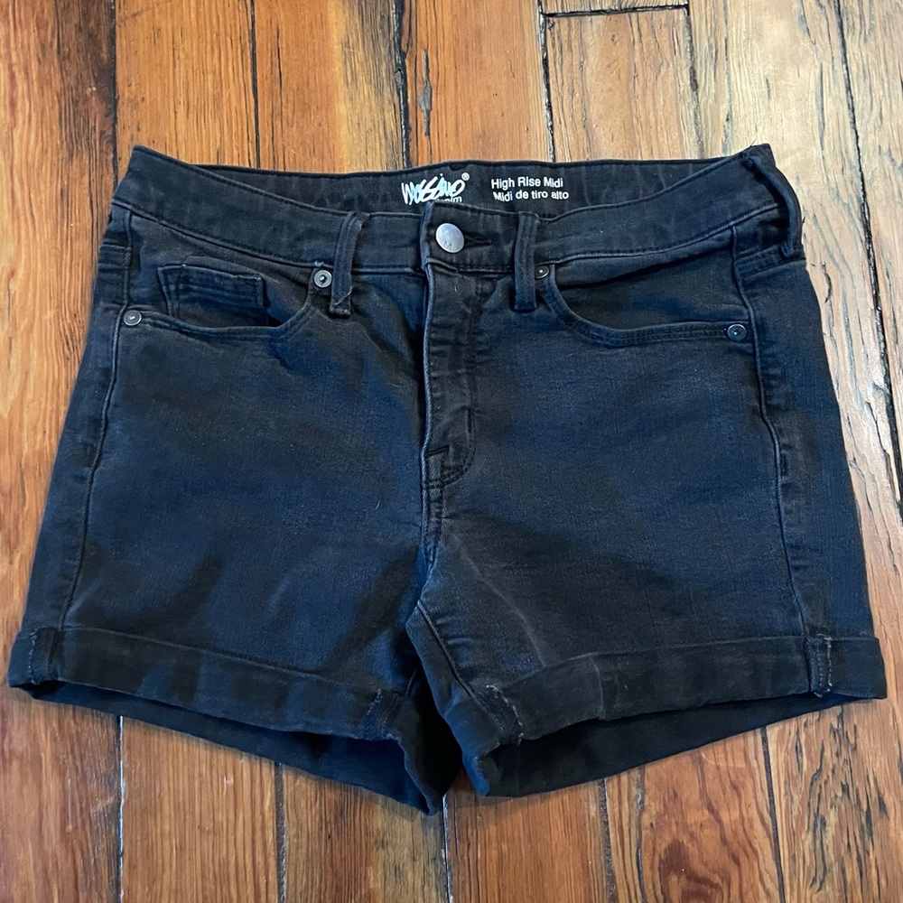 Faded Black High Rise Shorts size 4 / 27